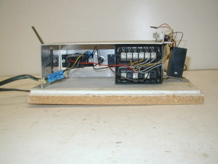 Grayhound Crane - Switch / Fuse Holder / Plug / Transformer Assembly (Untested / Sold As Is (Item #318) (Image 2)