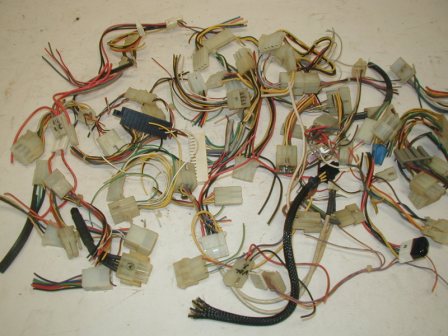 Lot Of 50 Used Wire Connectors (Item #11) $9.99