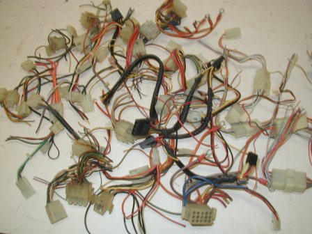 Lot Of 50 Used Wire Connectors (Item #9) $9.99