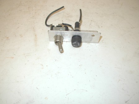 Single Pole Cabinet Switch and Fuse Holder on Bracket (Item #7) $9.99
