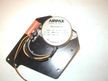 Rowe R-85 Jukebox (Mechanism #6-08700-01) Turntable Plate And Motor Assembly) (3-07917-01) (Item #156) (Image 2)